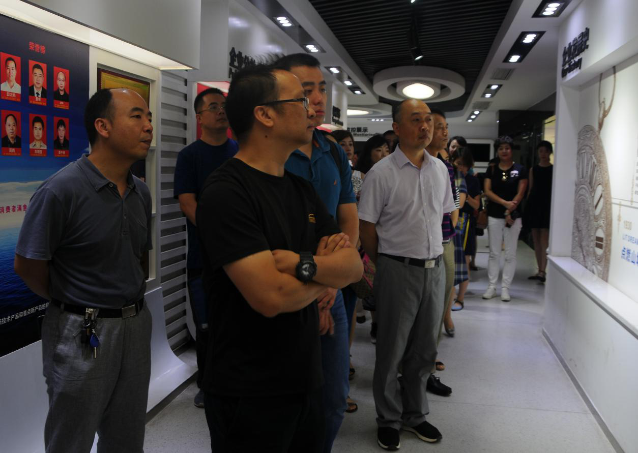 香港马王749494八蓝月亮