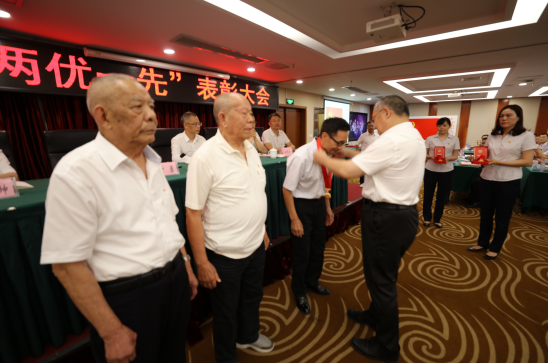 香港马王749494八蓝月亮